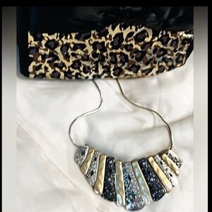 Elegant Multicolor Necklace and purse *SET*